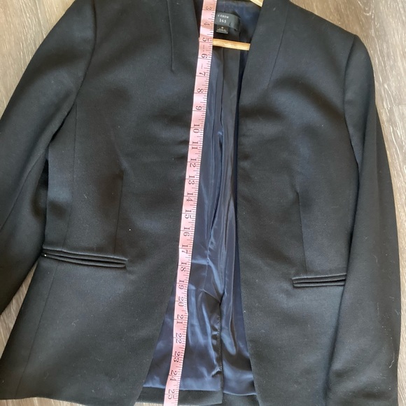 Chic collar-less JCrew 365 black blazer size 8 (fits more like a 6) - Picture 4 of 6